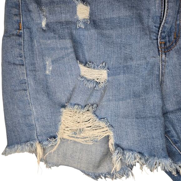 Fashion Nova Cut-Off Distressed Shorts Size XL 0159 - Picture 4 of 11